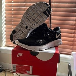 Nike Free Run 2 (Grade School)